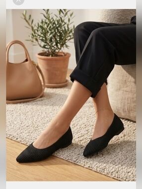 VIVAIA Stylish Black Flats